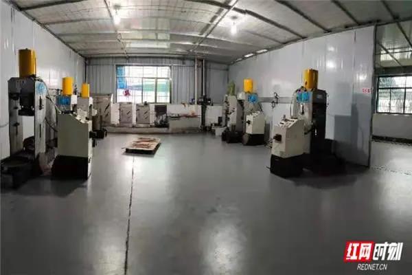 常德液壓壓榨機,常德固液分離機,常德壓濾機,常德粉碎機 常德液壓壓榨機,常德固液分離機,常德壓濾機,常德粉碎機